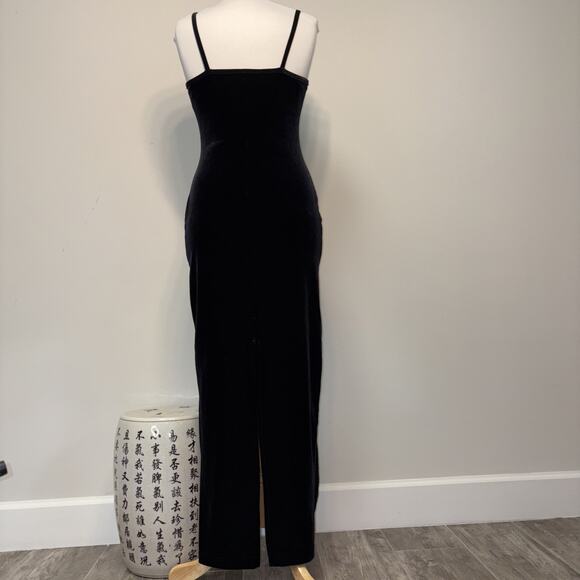 Vintage 90s Jump Black Stretch Velvet Spaghetti Strap Column Gown Back Vent 5/6 - Picture 4 of 13